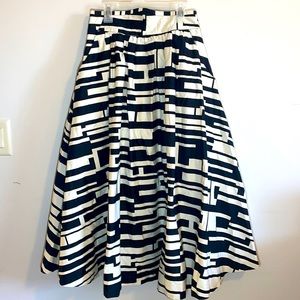 NY & Co 7th ave design studio high waist flare skirt size 0